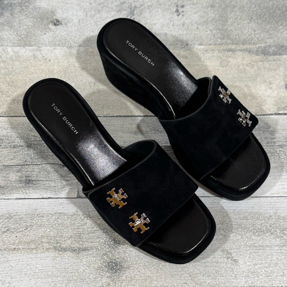 TORY BURCH T-Lock Wedge Sandal - Perfect Black Suede - Size - 7.US